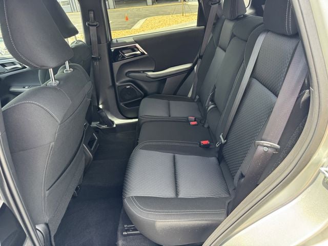 2025 Mitsubishi Outlander ES