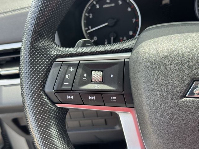 2025 Mitsubishi Outlander ES