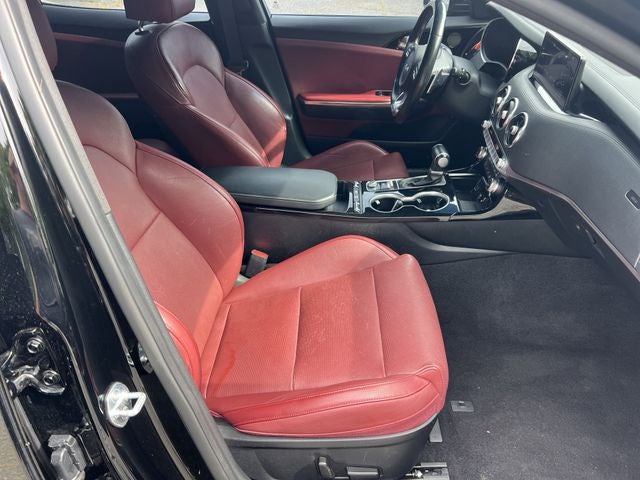 2022 Kia Stinger GT-Line