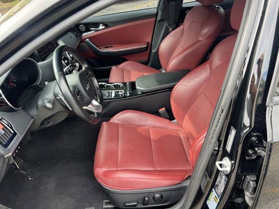 2022 Kia Stinger GT-Line