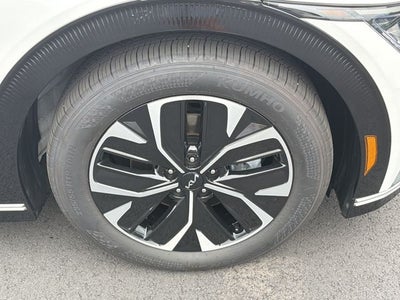 2024 Kia EV6 Wind Certified Pre-Owned!!