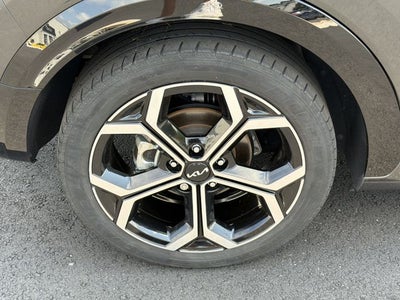 2024 Kia Niro EX Touring Certified Pre-Owned!