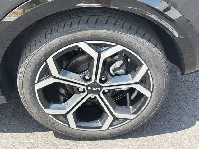 2024 Kia Niro EX Touring Certified Pre-Owned!
