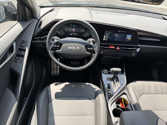 2024 Kia Niro EX Touring Certified Pre-Owned!