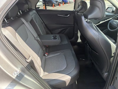 2025 Kia Niro SX
