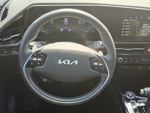 2025 Kia Niro SX