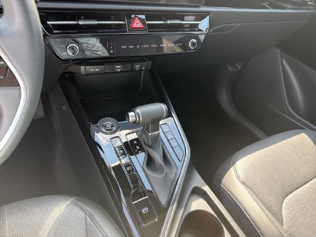 2025 Kia Niro SX
