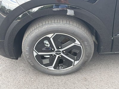 2025 Kia Niro SX Certified Pre-Owned!!