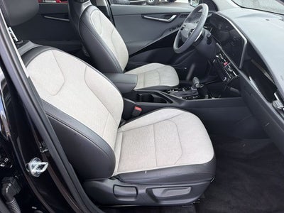 2025 Kia Niro SX Certified Pre-Owned!!