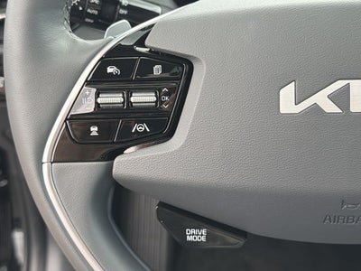 2025 Kia Niro SX Certified Pre-Owned!!