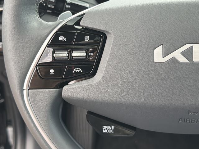 2025 Kia Niro SX Certified Pre-Owned!!