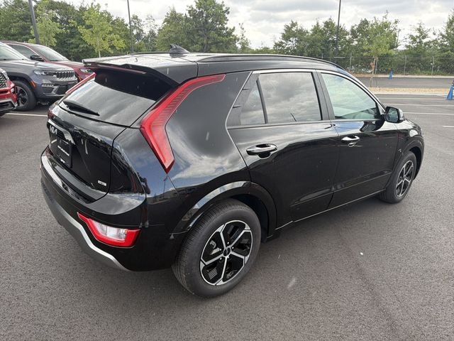 2025 Kia Niro SX Certified Pre-Owned!!
