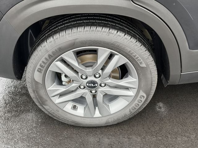 2023 Kia Seltos LX Certified Pre-Owned!!
