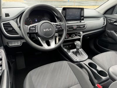 2023 Kia Seltos LX Certified Pre-Owned!!