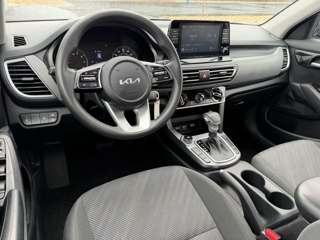 2023 Kia Seltos LX Certified Pre-Owned!!