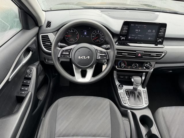 2023 Kia Seltos LX Certified Pre-Owned!!