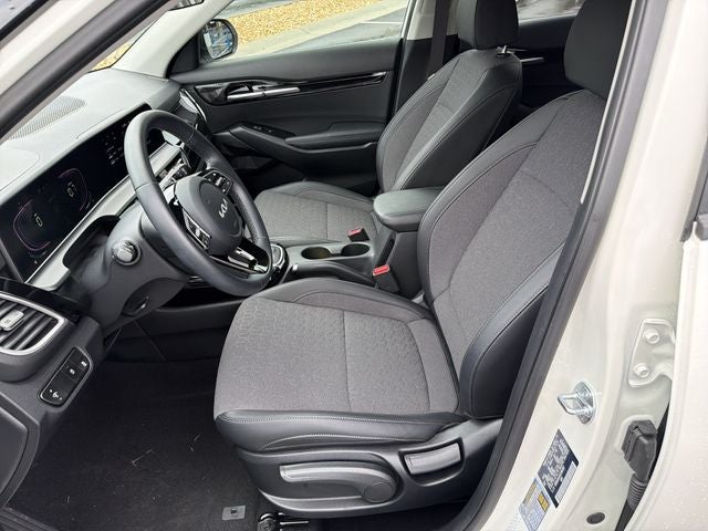 2025 Kia Seltos S Certified Pre-Owned!!