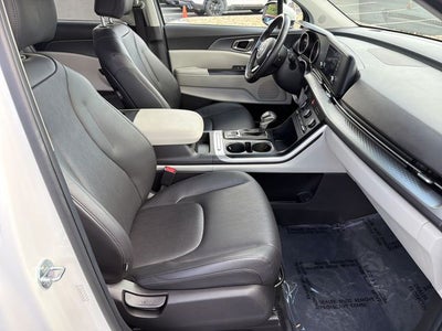 2022 Kia Carnival LXS