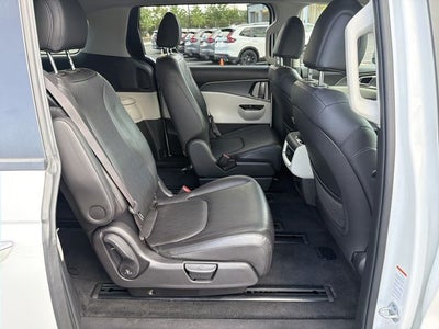 2022 Kia Carnival LXS