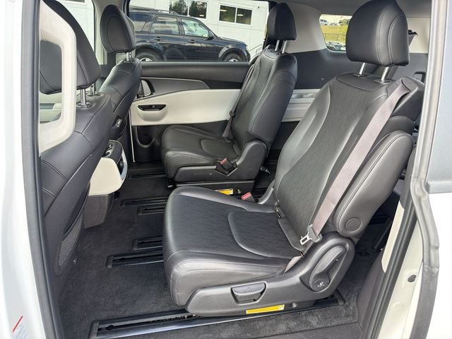 2022 Kia Carnival LXS