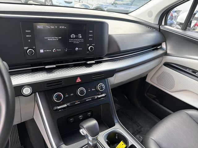 2022 Kia Carnival LXS