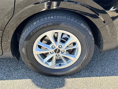 2023 Kia Carnival LX Certified Pre-Owned