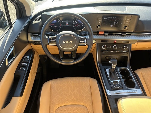 2023 Kia Carnival LX Certified Pre-Owned