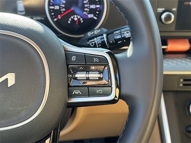 2023 Kia Carnival LX Certified Pre-Owned