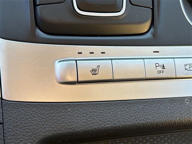 2023 Kia Carnival LX Certified Pre-Owned