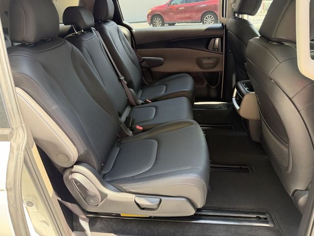 2026 Kia Carnival LXS Certified Pre-Owned!!