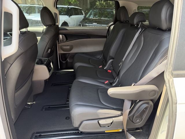 2026 Kia Carnival LXS Certified Pre-Owned!!