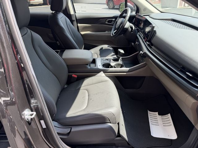 2026 Kia Carnival LXS Certified Pre-Owned!!