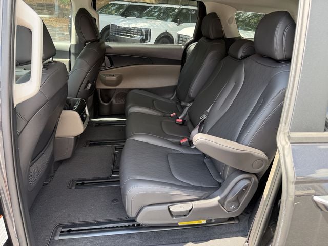2026 Kia Carnival LXS Certified Pre-Owned!!