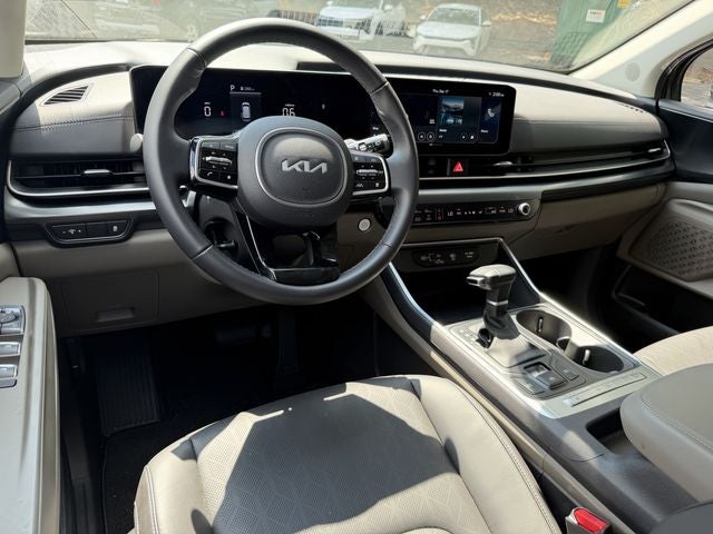 2026 Kia Carnival LXS Certified Pre-Owned!!