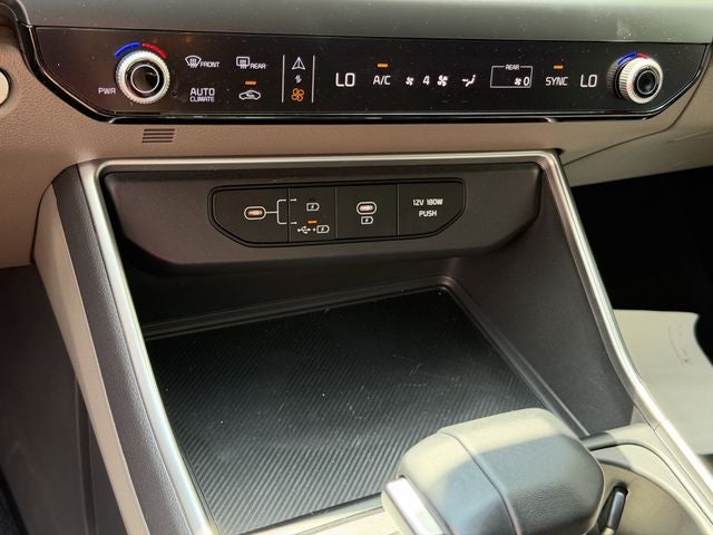 2026 Kia Carnival LXS Certified Pre-Owned!!