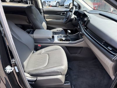 2026 Kia Carnival LXS Certified Pre-Owned!!