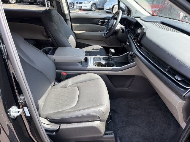 2026 Kia Carnival LXS Certified Pre-Owned!!