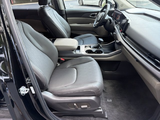 2026 Kia Carnival EX Certified Pre-Owned!!