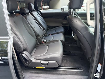 2026 Kia Carnival EX Certified Pre-Owned!!