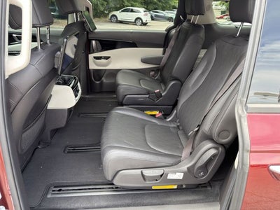 2022 Kia Carnival SX