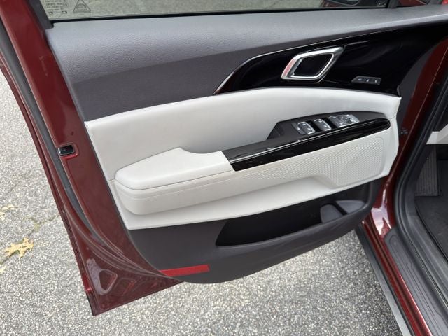 2022 Kia Carnival SX