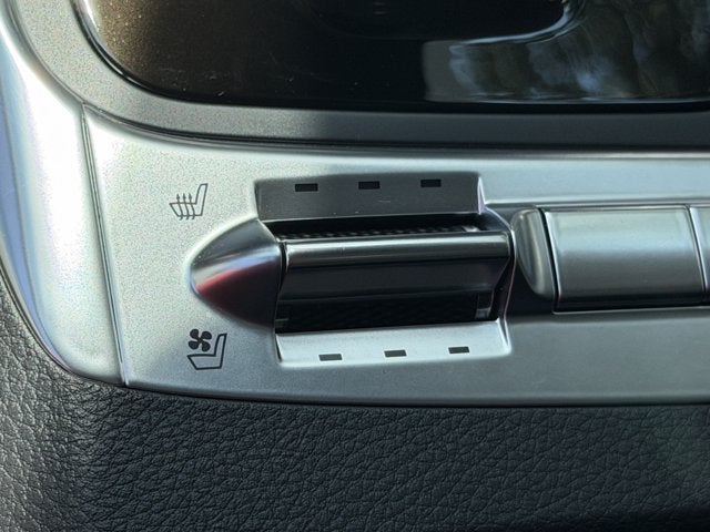 2026 Kia Carnival Hybrid SX Certified Pre-Owned!!