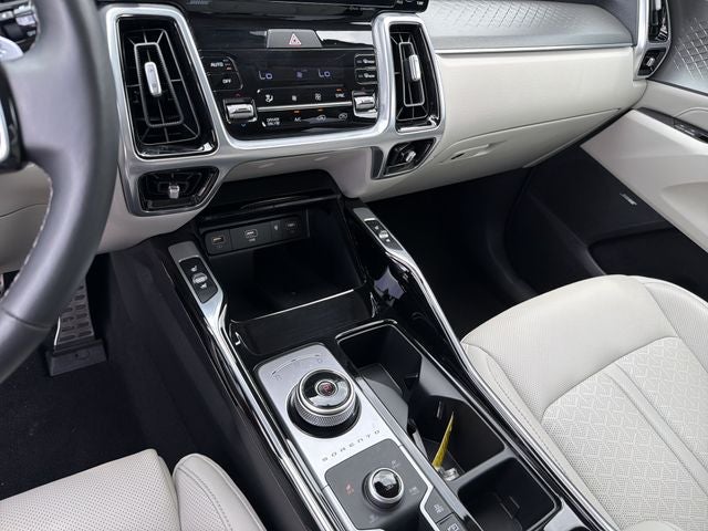 2023 Kia Sorento Plug-In Hybrid SX Prestige Certified Pre Owned!
