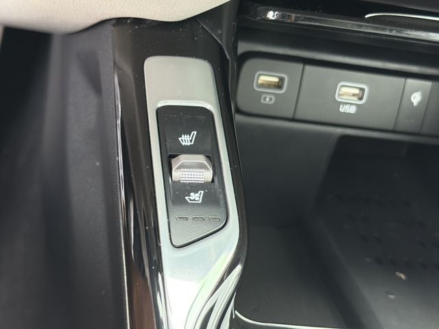 2023 Kia Sorento Plug-In Hybrid SX Prestige Certified Pre Owned!