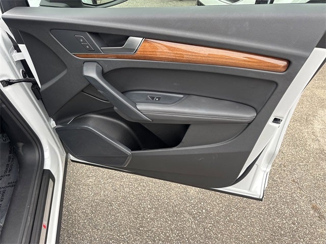 2022 Audi Q5 45 S line Premium quattro