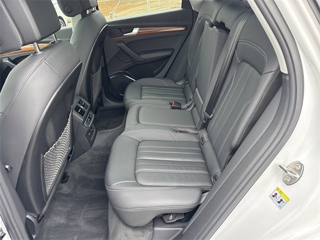 2022 Audi Q5 45 S line Premium quattro