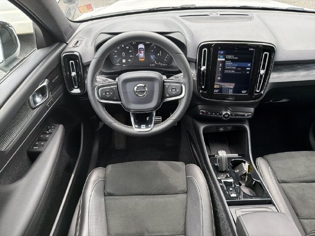 2019 Volvo XC40 R-Design