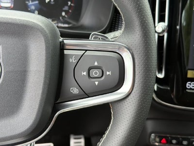 2019 Volvo XC40 R-Design