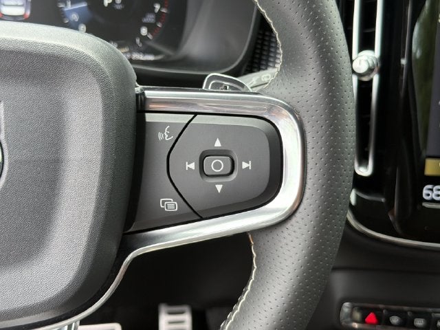 2019 Volvo XC40 R-Design
