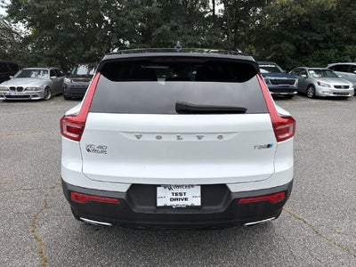 2019 Volvo XC40 R-Design